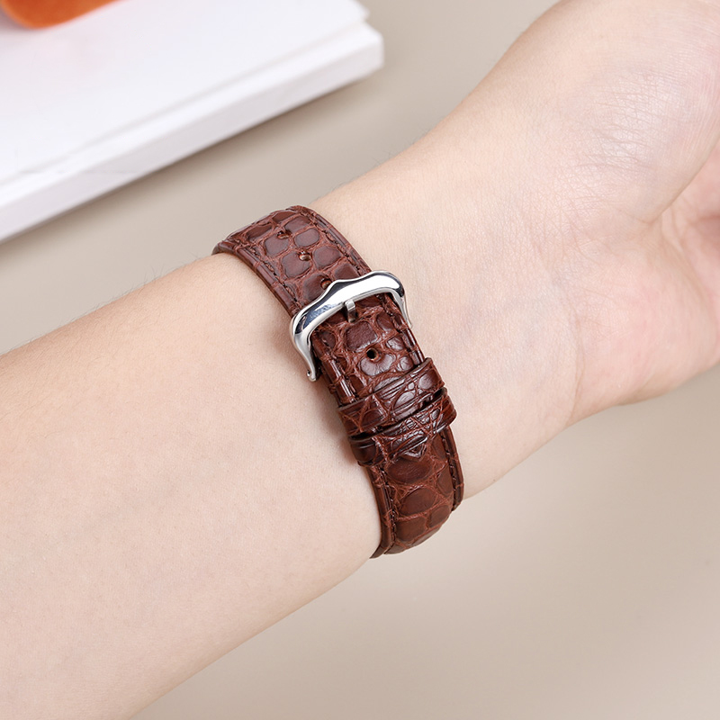 Correa de piel de cocodrilo au - Cartier Watch Tank reseña y precio